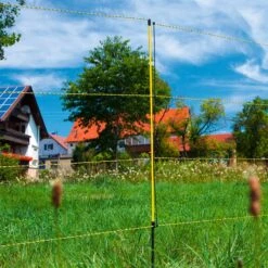 50m AKO "EasyNet" Schafnetz Mit Bodenabstand, 105cm, 1 Spitze 11 50m AKO "EasyNet" Schafnetz Mit Bodenabstand, 105cm, 1 Spitze -Optimal Ranchzaun Geschäft 27266 AKO Easy Net Schafzaun Praxisbild