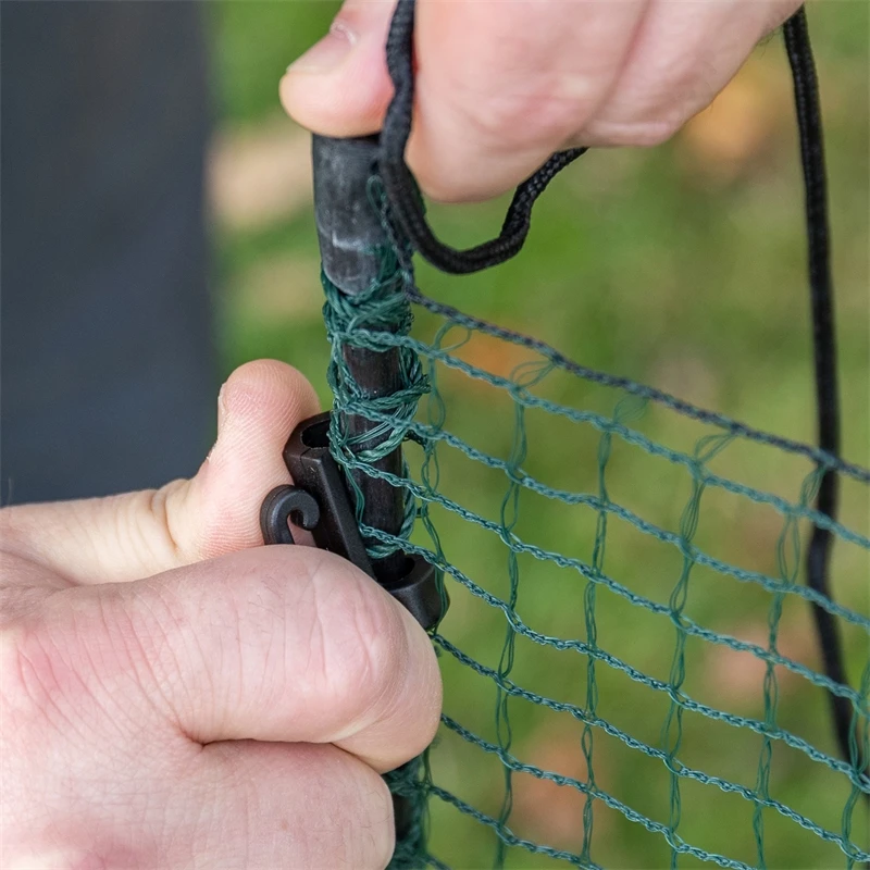 VOSS.farming Classic 25m, Begrenzungszaun, Schutznetz, 90cm, 15 Pfähle, 1 Spitze, Grün, Ohne Strom 21 VOSS.farming Classic 25m, Begrenzungszaun, Schutznetz, 90cm, 15 Pfähle, 1 Spitze, Grün, Ohne Strom – Bild 19