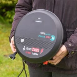 VOSS.farming „impuls MAX MV125“ - 230V Weidezaungerät, Spannungsbereich Bis 12,5 KV, Wolfsabwehr 29 VOSS.farming „impuls MAX MV125“ - 230V Weidezaungerät, Spannungsbereich Bis 12,5 KV, Wolfsabwehr -Optimal Ranchzaun Geschäft 41285 voss farming impuls max mv125 dauerhafter impuls