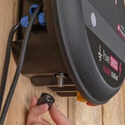 VOSS.farming "Xtreme X150" - Profi-Weidezaungerät 12V-230V, Ultra Stark, 15 Joule -Optimal Ranchzaun Geschäft 41530 voss farming zaunanschluesse weidezaungeraet xtremeduo x150