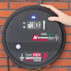 VOSS.farming "Xtreme Duo X200 RF" - Profi-Weidezaungerät 20J, Fernsteuerbar, Sehr Stark Für 230V/12V 41 VOSS.farming "Xtreme Duo X200 RF" - Profi-Weidezaungerät 20J, Fernsteuerbar, Sehr Stark Für 230V/12V -Optimal Ranchzaun Geschäft 41565 voss farming xtreme duo x200 rf sehr helle brightlight leds