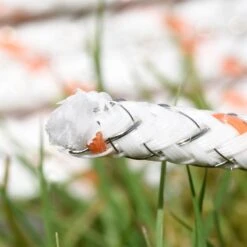 VOSS.farming Weidezaun-Seil BRAID-X 400 M, 6 X 0,20 Niro + 3 X 0,30 Kupfer, Weiß/orange 20 VOSS.farming Weidezaun-Seil BRAID-X 400 M, 6 X 0,20 Niro + 3 X 0,30 Kupfer, Weiß/orange -Optimal Ranchzaun Geschäft 42485 VOSS.farming Profiline Elektrozaunlitze gepflochtenes Weideseil Detailansicht BraidX