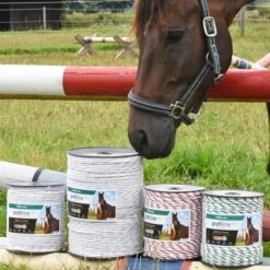 VOSS.farming Weidezaunseil 500m, Ø 6mm, 6x0,25 HPC® Powerleiter, XL-Rolle, Pferdezaun, Weiß -Optimal Ranchzaun Geschäft 42600 42601 VOSS.farming Weidezaunkordel HPC Line Serie