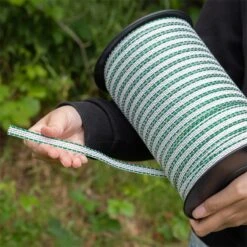 VOSS.farming Weidezaunband 200m, 10mm, 4x0,40 HPC/Ultra, Weiß-grün 16 VOSS.farming Weidezaunband 200m, 10mm, 4x0,40 HPC/Ultra, Weiß-grün -Optimal Ranchzaun Geschäft 42850 voss farming weidezaunband 10mm hpc ultra detail 2