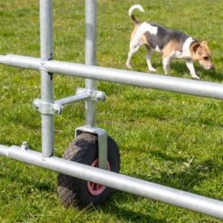 2x VOSS.farming Abstandshalter Für Weidetor-Stützrad, Verzinkt 39 2x VOSS.farming Abstandshalter Für Weidetor-Stützrad, Verzinkt -Optimal Ranchzaun Geschäft 43887 voss farming abstandshalter stuetzrad metalltor praxisbild 9