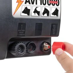 VOSS.farming "AVi 10.000 DIGITAL" - Starkes Weidezaungerät 12V-230V -Optimal Ranchzaun Geschäft 44687.p voss farming elektrozaungeraet grosse zaunanschluesse