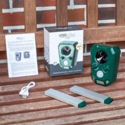 VOSS.sonic 2200 Ultraschall-Abwehr Mit Solarbetrieb 21 VOSS.sonic 2200 Ultraschall-Abwehr Mit Solarbetrieb -Optimal Ranchzaun Geschäft 45024 10 voss sonic 2200 komplettes set zur tierabwehr erdspiess usb ladekabel 1