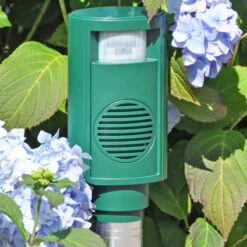 Doppelpack: VOSS.sonic 3100, Ultraschall Tiervertreiber Katzenschreck, Hundeschreck 25 Doppelpack: VOSS.sonic 3100, Ultraschall Tiervertreiber Katzenschreck, Hundeschreck -Optimal Ranchzaun Geschäft 45035 Tierabwehr Tiere vertreiben Haustiere Grundstueck schuetzen VOSSsonic3100 1