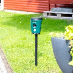 VOSS.sonic "360 Fusion" - 360° Ultraschall Tiervertreiber 36 VOSS.sonic "360 Fusion" - 360° Ultraschall Tiervertreiber -Optimal Ranchzaun Geschäft 45085 voss sonic fusion 360 praxisbild