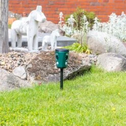 VOSS.sonic "360 Fusion" - 360° Ultraschall Tiervertreiber 39 VOSS.sonic "360 Fusion" - 360° Ultraschall Tiervertreiber -Optimal Ranchzaun Geschäft 45085 voss sonic fusion 360 praxisbild 4