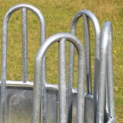 VOSS.farming Rundballenraufe, Heuraufe, Rundraufe Mit 8 Fressplätzen Und Palisadenfressgitter 20 VOSS.farming Rundballenraufe, Heuraufe, Rundraufe Mit 8 Fressplätzen Und Palisadenfressgitter -Optimal Ranchzaun Geschäft 45420 voss farming rundraufe heuraufe robuste palisadenfressgitter