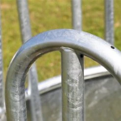 VOSS.farming Rundballenraufe, Heuraufe, Rundraufe Mit 8 Fressplätzen Und Palisadenfressgitter 21 VOSS.farming Rundballenraufe, Heuraufe, Rundraufe Mit 8 Fressplätzen Und Palisadenfressgitter -Optimal Ranchzaun Geschäft 45420 voss farming rundraufe pferde rinder 150cm