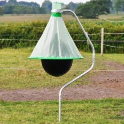 Alcochem "H-Trap" Bremsenfalle 14 Alcochem "H-Trap" Bremsenfalle -Optimal Ranchzaun Geschäft 45450 Bremsenfalle H Trap Falle gegen Bremsenstiche fuer Pferde und Menschen