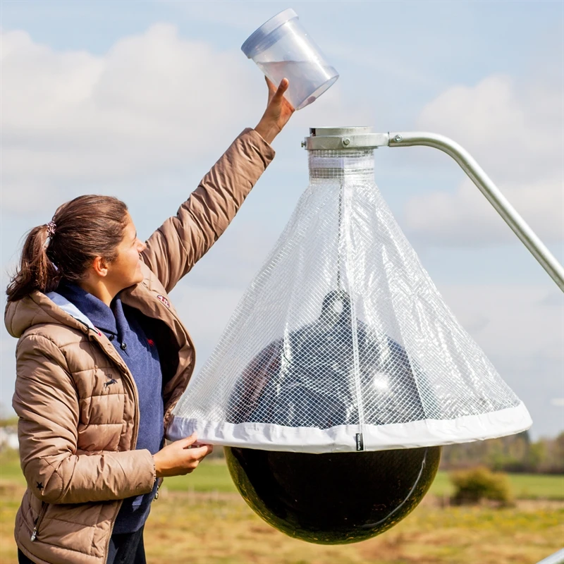 VOSS.farming Auffangbehälter Bremsenfalle, Mit Schraubverschluss, Inkl. Deckel 11 VOSS.farming Auffangbehälter Bremsenfalle, Mit Schraubverschluss, Inkl. Deckel – Bild 9