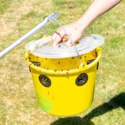 Flybusters Professional Fly Trap, Fliegenschutz Für Pferde, Fliegen Falle Outdoor 41 Flybusters Professional Fly Trap, Fliegenschutz Für Pferde, Fliegen Falle Outdoor -Optimal Ranchzaun Geschäft 500130 flybuckets fliegenfalle langzeitloesung