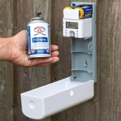 SET SAMUFLY FLY- Insekten-Spray + Automatik Sprüher - Mittel Gegen Fliegen, Mücken, Bremsen Etc. 14 SET SAMUFLY FLY- Insekten-Spray + Automatik Sprüher - Mittel Gegen Fliegen, Mücken, Bremsen Etc. -Optimal Ranchzaun Geschäft 500255 samufly fliegenspray mit automat