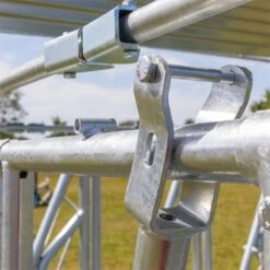 VOSS.farming Viereckraufe, Heuraufe, Rundballenraufe Mit Dach Und Fressgitter, Höhenverstellbar 23 VOSS.farming Viereckraufe, Heuraufe, Rundballenraufe Mit Dach Und Fressgitter, Höhenverstellbar -Optimal Ranchzaun Geschäft 503901 voss farming rinder viereckraufe extra robust feuerverzinkt