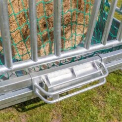 VOSS.farming Viereckraufe, Futterraufe, Rundballenraufe 2 X 2 M Mit Dach Und Palisadenfressgitter 22 VOSS.farming Viereckraufe, Futterraufe, Rundballenraufe 2 X 2 M Mit Dach Und Palisadenfressgitter -Optimal Ranchzaun Geschäft 503902 voss farming viereckraufe mit tracktoraufnahme sehr massiv
