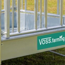 VOSS.farming Pferde-Viereckraufe, Rundballenraufe Mit Dach Und Fressgitter, Höhenverstellbar -Optimal Ranchzaun Geschäft 503903 voss farming viereckraufe hochwertige verarbeitung massiv