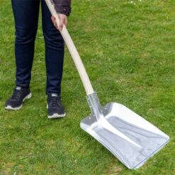 Aluschaufel Bison, Mit Genieteter Stahlkante 12 Aluschaufel Bison, Mit Genieteter Stahlkante -Optimal Ranchzaun Geschäft 5041205 5041210 aluschaufel 1