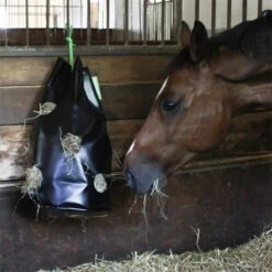 "HayBag" Heusack, Heutasche - Für Stall, Paddock, Transport Und Turnier, 85 Liter 17 "HayBag" Heusack, Heutasche - Für Stall, Paddock, Transport Und Turnier, 85 Liter -Optimal Ranchzaun Geschäft 504904 504906 haybag schwarz grosse fressoeffnungen