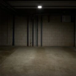 LED-Hallenstrahler 100 Watt - Strahler Für Hof, Heuboden, Reithallen Und Ställe, Dimmbar -Optimal Ranchzaun Geschäft 510500 led hallenstrahler direkte oder abgehC3A4ngte deckenmontage