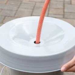 Geflügeltränke Mit Griff - Geschlossene Metalltränke Zum Aufhängen -Optimal Ranchzaun Geschäft 560432 gefluegeltraenke mit griff geschlossene metalltraenke 5