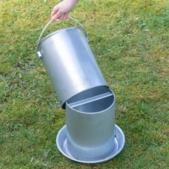 Geflügeltränke Doppelwandig Mit Griff, Wassertränke Hühner Und Geflügel -Optimal Ranchzaun Geschäft 560442 9 metall gefluegeltraenke 7 liter doppelwandig