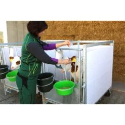 KERBL "Kälberbox Groß" 160x100x106cm 15 KERBL "Kälberbox Groß" 160x100x106cm -Optimal Ranchzaun Geschäft 580135 580140 4 kaelberbox mit mit tuer zum beidseitigen oeffnen 1