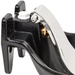 Tränkebecken Aus Guss Mit Edelstahlzunge, Selbsttränke Für Rinder Und Pferde, Schwarz 16 Tränkebecken Aus Guss Mit Edelstahlzunge, Selbsttränke Für Rinder Und Pferde, Schwarz -Optimal Ranchzaun Geschäft 81400 Traenkebecken aus Guss mit Edelstahlzunge Pferdetraenkebecken