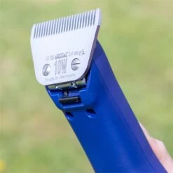 Aesculap "Durati Horse" Akkuschermaschine Für Pferd & Pony 28 Aesculap "Durati Horse" Akkuschermaschine Für Pferd & Pony -Optimal Ranchzaun Geschäft 85617 aesculap durati pferdeschermaschine akku praxisbild 5