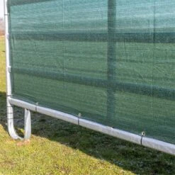 VOSS.farming Windschutznetz 3,55 X 1,2m, Für Weidepanels, Grün 23 VOSS.farming Windschutznetz 3,55 X 1,2m, Für Weidepanels, Grün -Optimal Ranchzaun Geschäft 88005 06 07 08 windschutznetz mit oesen praxis 6 3